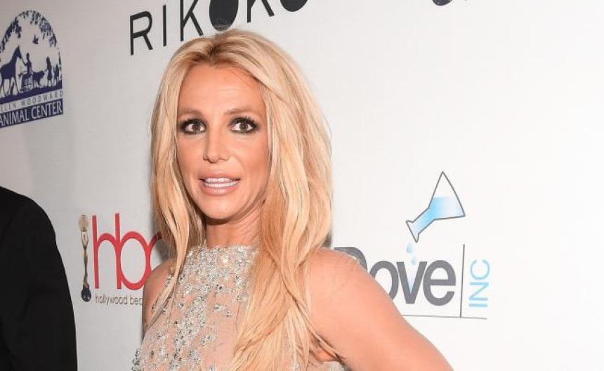 Britni polomila nogu tokom plesa pa objavila snimak!