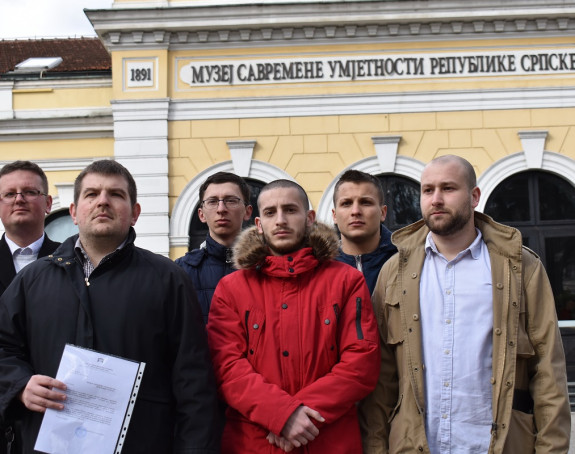 SDS traži izložbu "Umjetnost otimanja javne imovine"