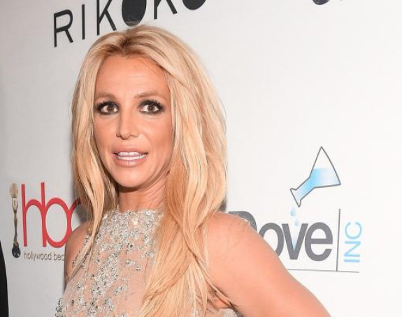 Britni polomila nogu tokom plesa pa objavila snimak!