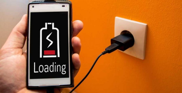 Zakon vraća zamjenjive baterije za sve telefone?