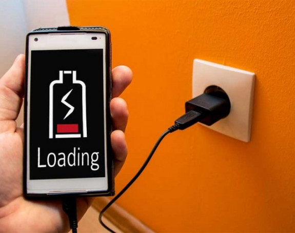 Закон враћа замјењиве батерије за све телефоне?
