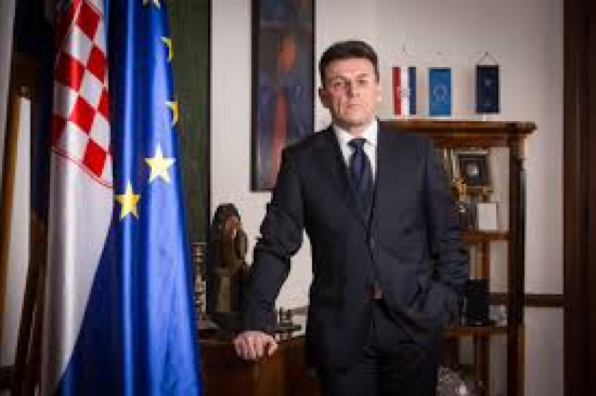 Šef Privredne komore Hrvatske sa sumnjivom diplomom iz Banjaluke