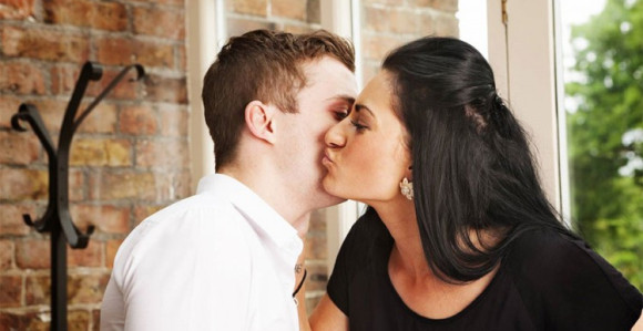 Švajcarci da se ne ljube tri puta u obraz