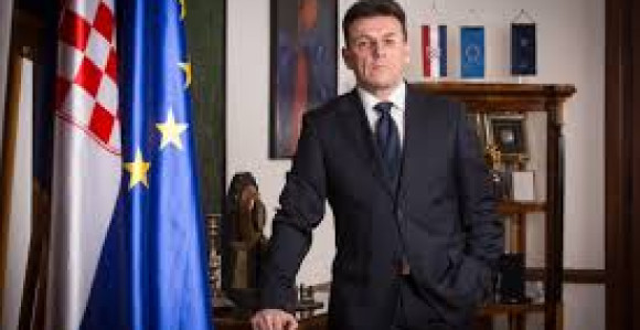 Šef Privredne komore Hrvatske sa sumnjivom diplomom iz Banjaluke
