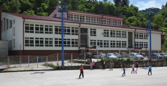 Srpski đaci se vratili na nastavu u Srebrenici