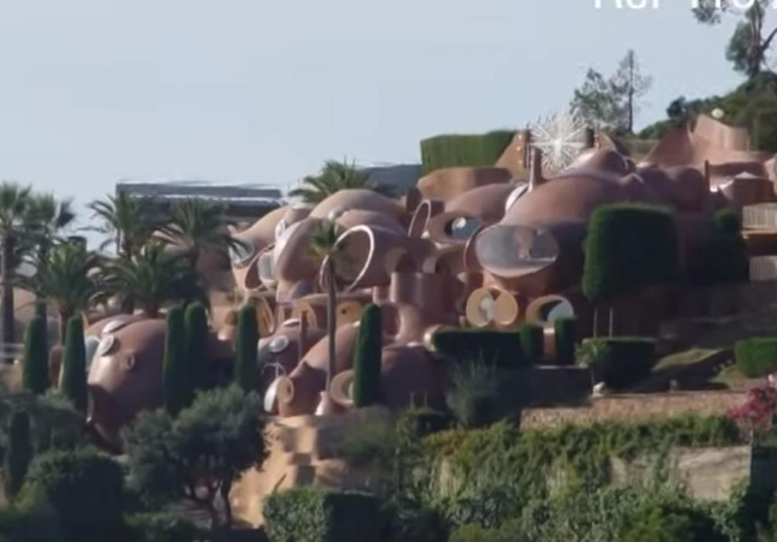 Zavirite u najskuplju kuću u Evropi! (VIDEO)