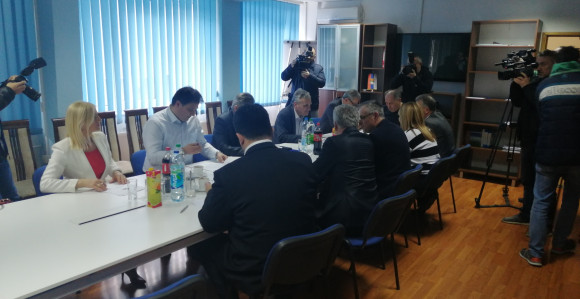 Šarović poručio: Nema saradnje sa Dodikom, Mićić bez komentara