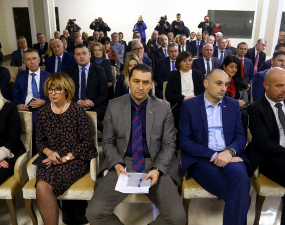 Simić: Tegeltija poslao snažnu poruku da se stavlja na stranu politike