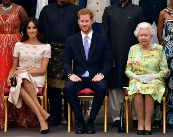 Kraljica i princ Hari imali emotivan razgovor nakon Megzita!
