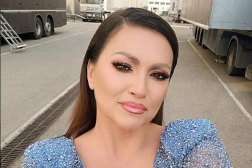 Нина открила ко је чуо како певуши у радњи и помогао да започне каријеру!?