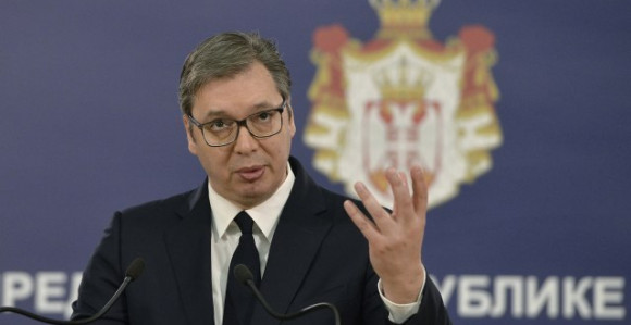 Vučić: 130.000 migranata ide ka granici