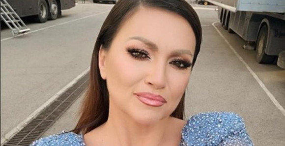 Nina otkrila ko je čuo kako pevuši u radnji i pomogao da započne karijeru!?