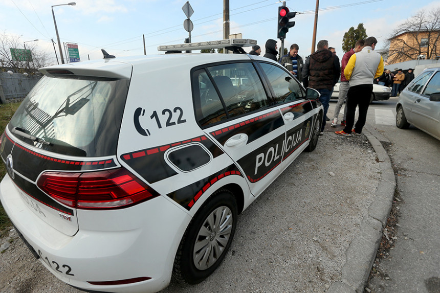 Povrijeđen vozač autobusa kod Gradačca