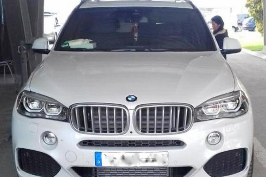 Zaletio se BMW-om na dvojicu sa kojima se posvađao u kafani