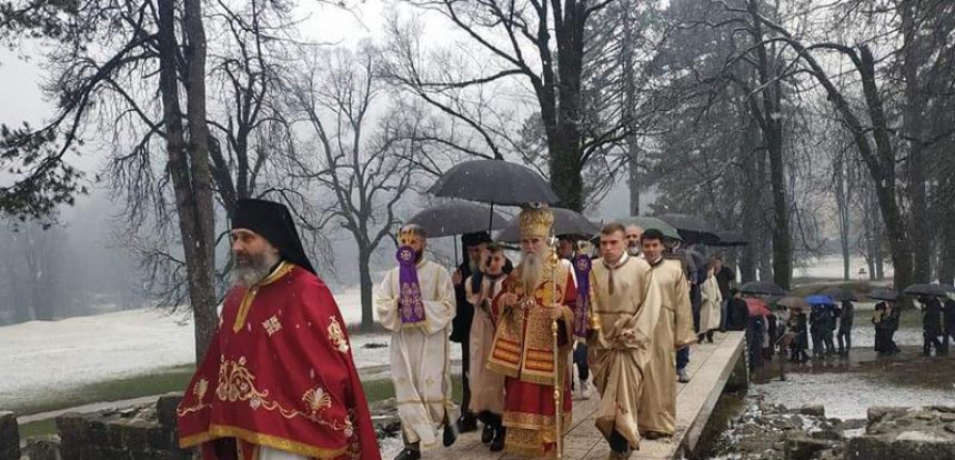 Održane litije na Cetinju, Nikšiću i Danilovgradu