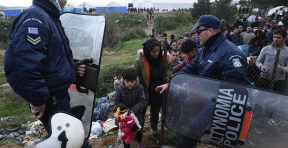 Grčka policija ne popušta pred zahtjevom Erdogana