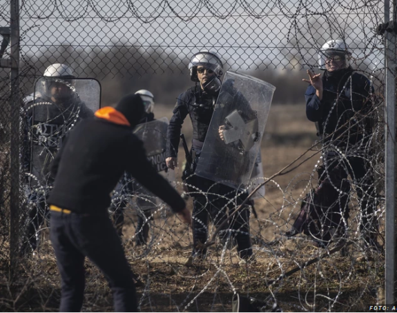 Кипар шаље војску на грчко-турску границу због миграната