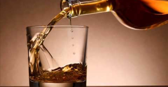 Štitili se od virusa pa umrli od trovanja alkoholom