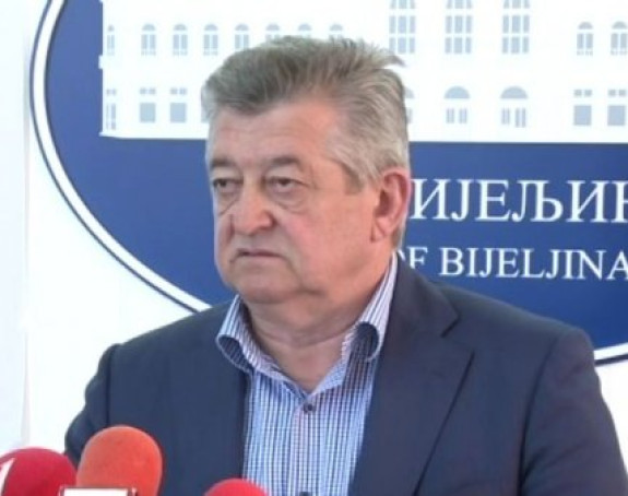 Predsjedništvo SDS-a danas smjenjuje Mića Mićića