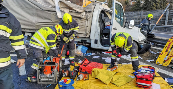 Težak sudar na auto-putu: Vozač iz BiH teško povrijeđen