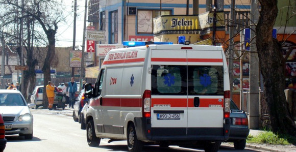 Žena povrijeđena na pješačkom prelazu životno ugrožena