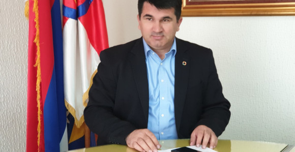 Onaj ko je nelojalan stranci, ne može biti ni građanima!