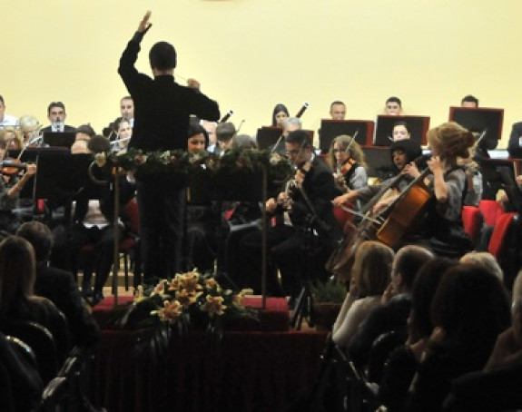 Operska pjevačica u Nišu zarazila članove orkestra
