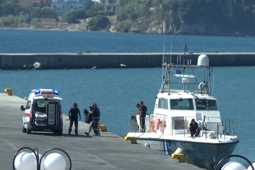 Атина: Насукао се танкер са 190 миграната