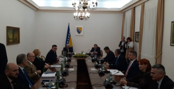 Evo šta je usvojeno na vanrednoj sjednici Predsjedništa BiH