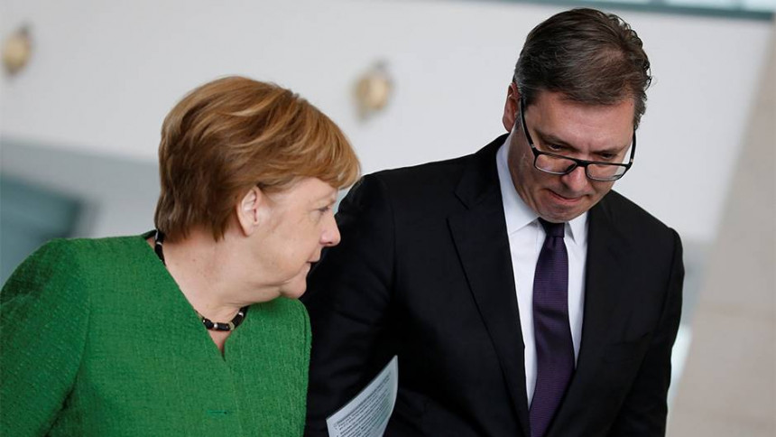 Vučić i Merkelova o suzbijanju virusa korona  i Kosovu