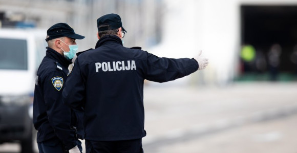 Dijete se utopilo u jezeru, policija traga za tijelom