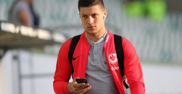 Umjesto da je u samoizolaciji, Jović šetao po Beogradu