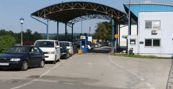 Srbija: Dozvoljen ulazak državljana BiH, ali uz karantin