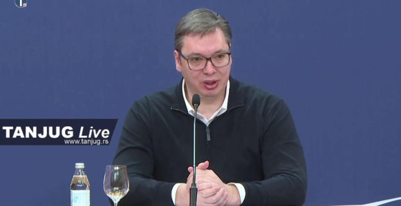 Vučić: Od sutra zatvaramo sve granične prelaze