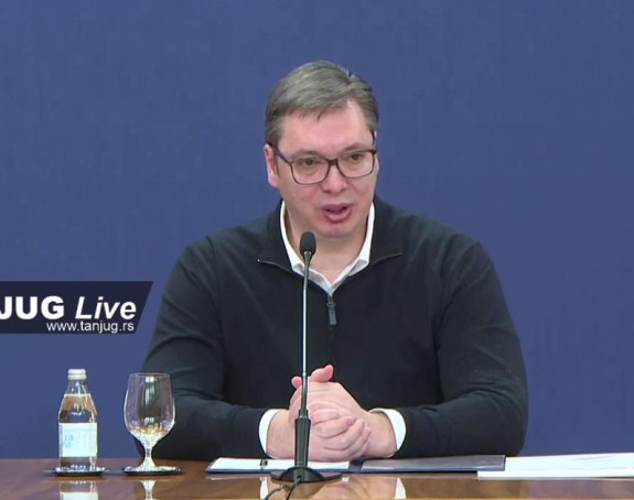 Вучић: Од сутра затварамо све граничне прелазе
