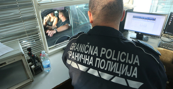 Suspendovan graničar zbog uzimanja mita