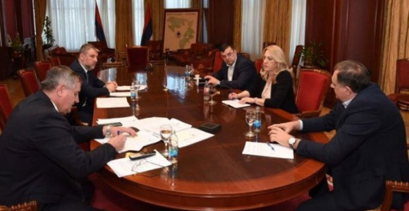 Vlast građane obavještava da se redovno konsultuju