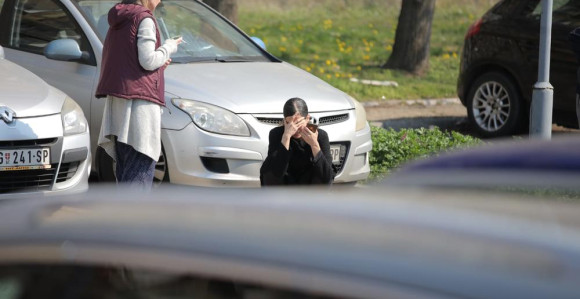 Tragedija: Ostala bez roditelja i brata za noć