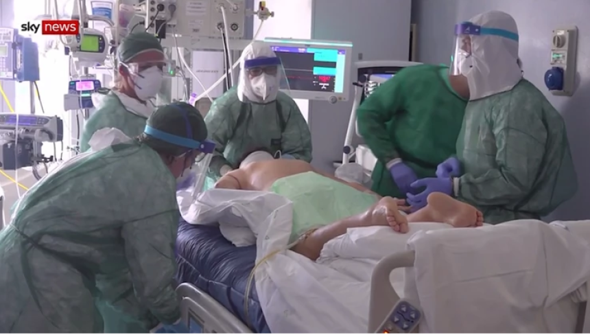 Италија: Болница пуна ковчега, пацијенти све млађи