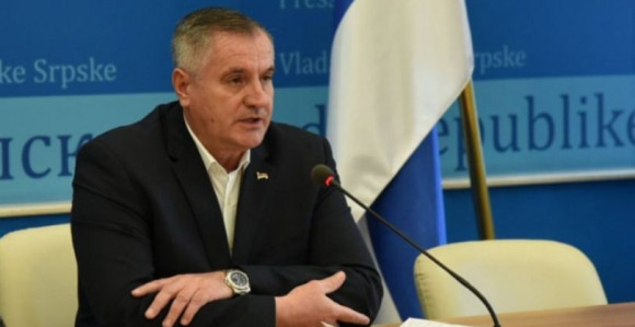 Spala Vlada i premijer na kantar da vaga par kila brašna