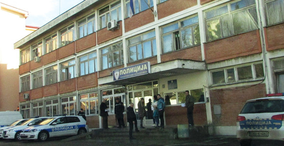 Uhapšeni policajci, uzimali mito od vozača kamiona