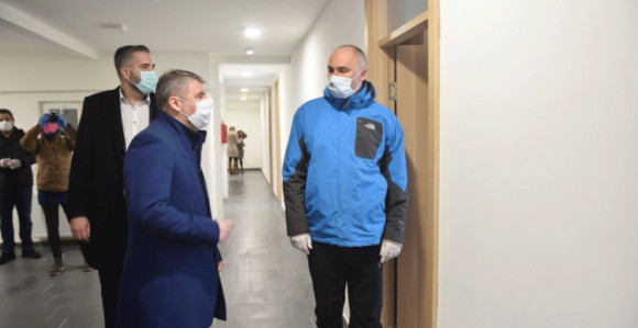 Pogledajte kakve nevolje prate oboljele od virusa
