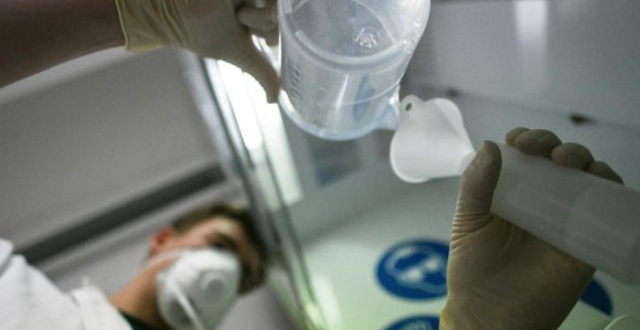 Korona virusom zaraženi episkop i dva sveštenika