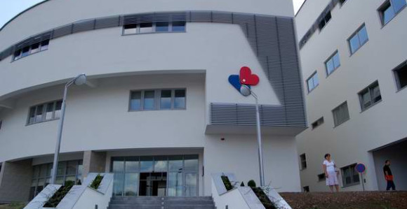 Tuzla: Medicinska sestra zaražena virusom korona