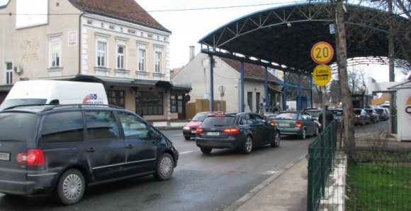 Državljani BiH se vratili iz Češke, most na Savi prešli pješke