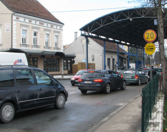 Državljani BiH se vratili iz Češke, most na Savi prešli pješke