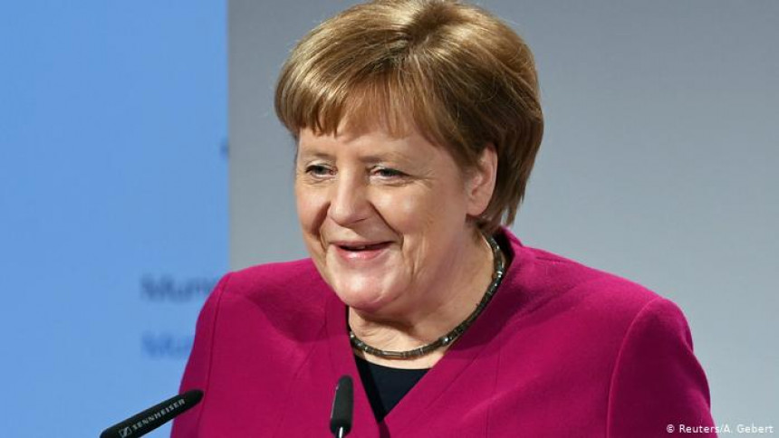 Saznajte ko je i zbog čega Merkelovoj spustio slušalicu