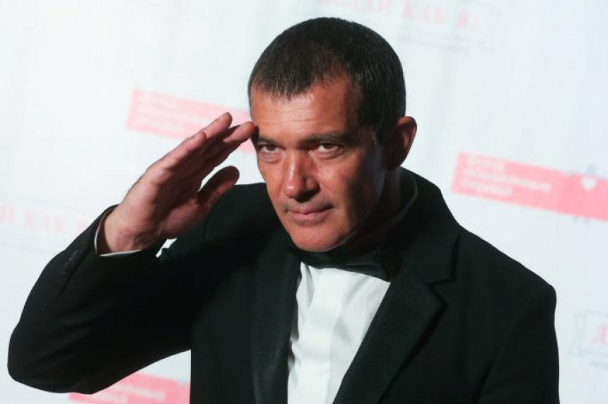 Antonio Banderas pomaže bolnicama u Španiji donirao 53 hiljade evra!