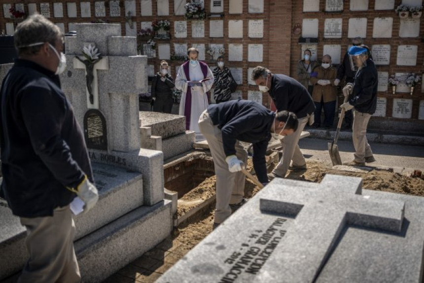 Crni rekord u Španiji: U jednom danu umrlo 849 osoba