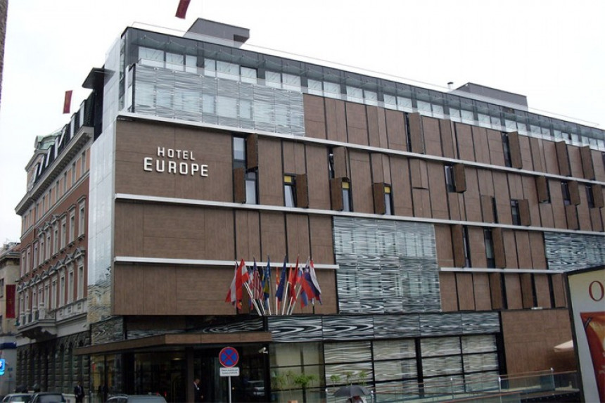 Otpušteni radnici hotela “Evropa” i “Holidej” u Sarajevu